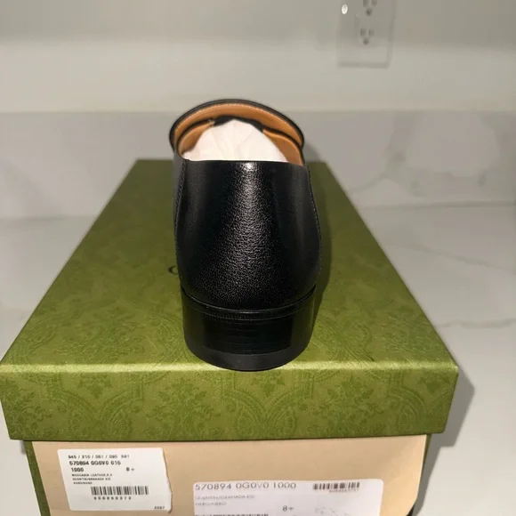 MEN 8 1/2 Gucci Black Leather Loafers with Gold Horsebit NEW!! MEN 8 1/2 Gucci Black Leather Loafers with Gold Horsebit NEW!! main image 4